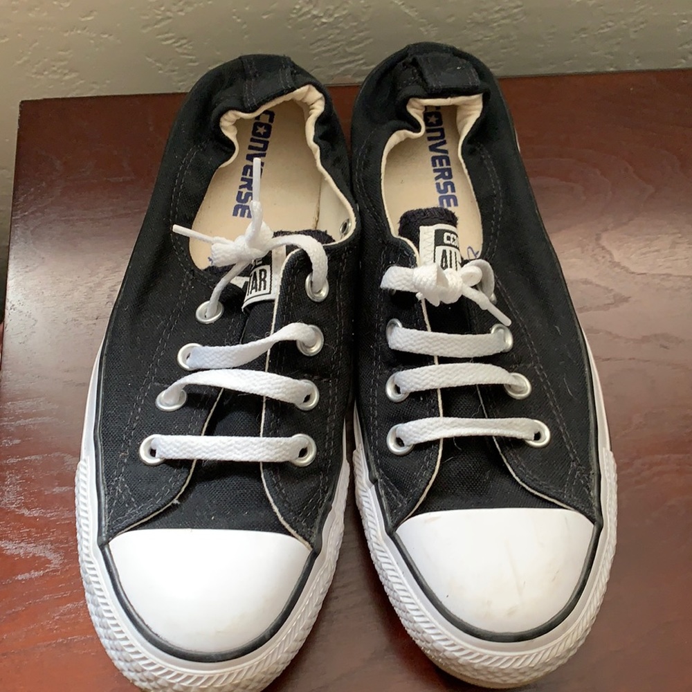 Black converse shoes women’s size 8.5